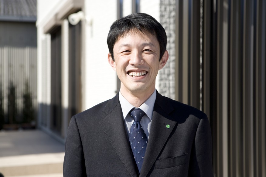 多趣味で何でもこなしてしまうご主人様と、とても料理上手な奥様の
思いがたくさん詰まったお住まいができました。
いつお伺いしてもあたたかく迎えていただけるT様が、
毎日楽しそうにお住まいいただけているのがとても嬉しいです。